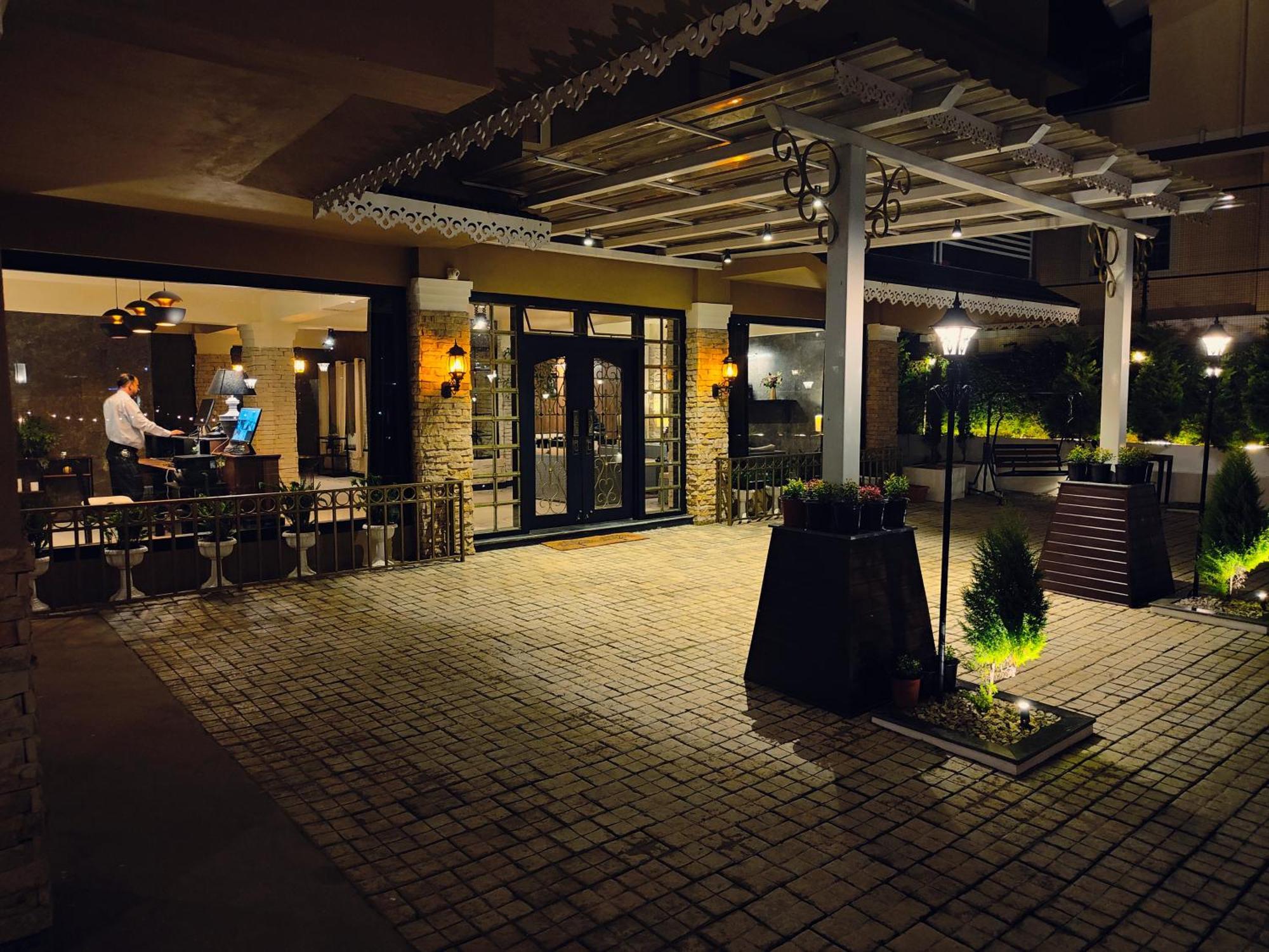 Hotel Acropolis Šillong Exteriér fotografie