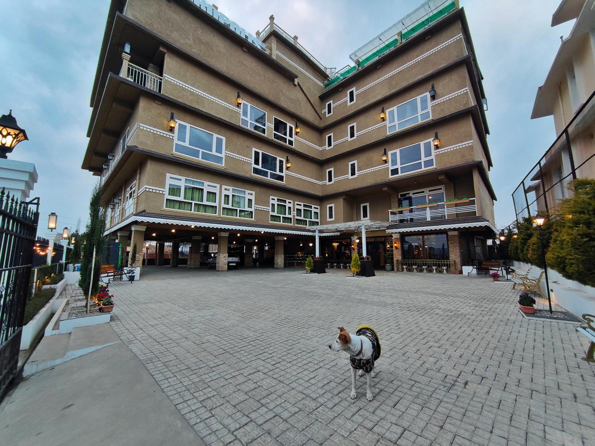 Hotel Acropolis Šillong Exteriér fotografie